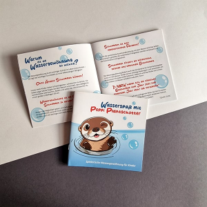 Wasserspaß mit Peppi Plantschotter. Broschüre zur Wassergewöhnung. Design, Illustrationen, Layout, Lektorat.